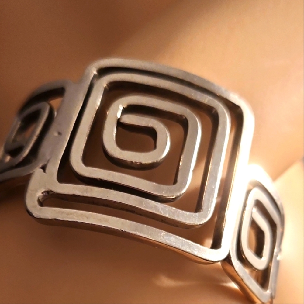 BOHO Tribal Stylish Bracelet Cuff OS fits most Silver Hardware